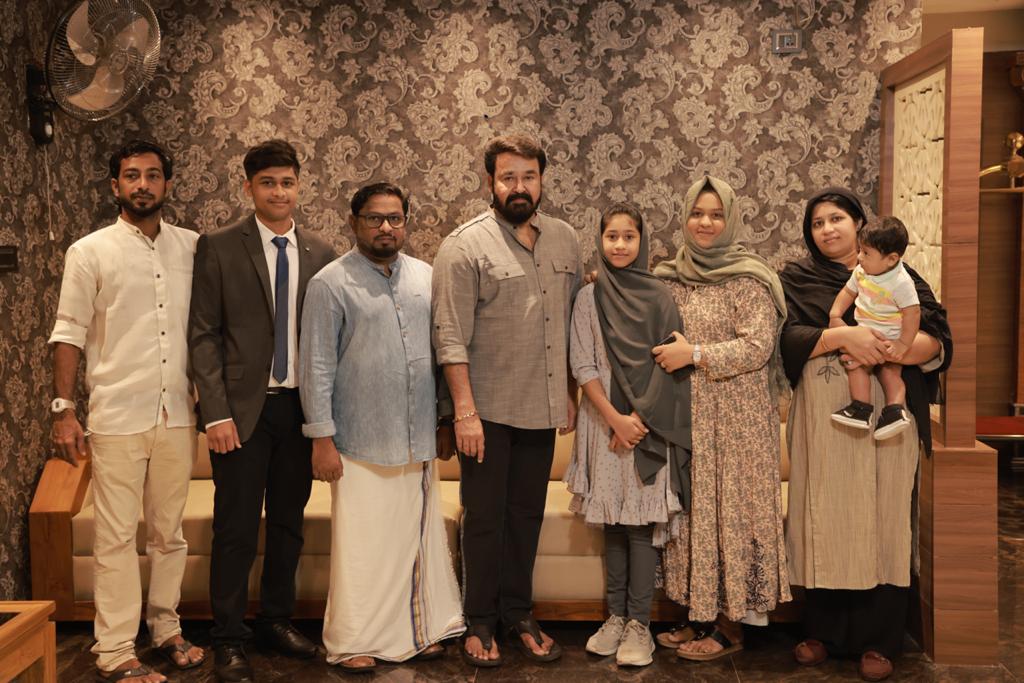 Mohanlal with builda team at builda park